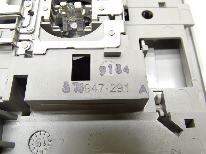 AMPOULE ÉCLAIRAGE CABINES PLAFONNIERS ARRIÈRE ARRIÈRE 3T0947291A SKODA OCTAVIA III