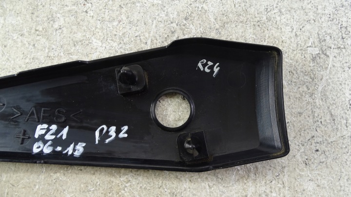 P32 YAMAHA FZ1 FZ 1000 FAZER 06-15 MOULURE COLLECTEUR PROTECTION DÉFLECTEUR D'AIR REMPLISSAGE