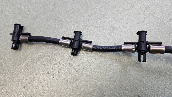 AUDI A6 C6 2.7 TDI BPP CONDUITES DE DÉRIVATION TUYAU DE DÉRIVATION CARBURANTS DÉBORDEMENT SOUPAPE