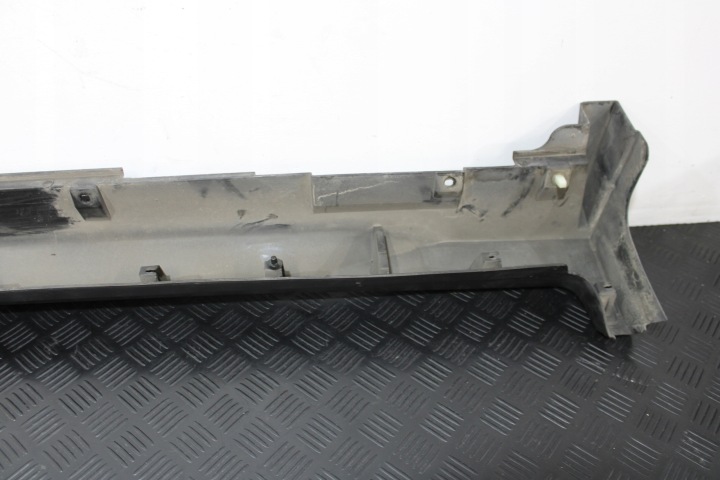 REVÊTEMENT SEUIL SEUIL GAUCHE 76851-4CE0A NISSAN X-TRAIL T32 1,6 DCI