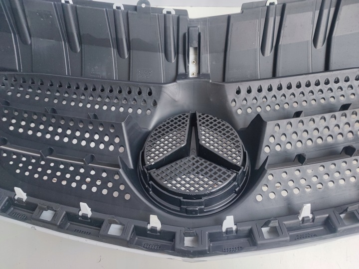 CALANDRE CALANDRE GRILLE MERCEDES CITAN A415 W415 A4158880023