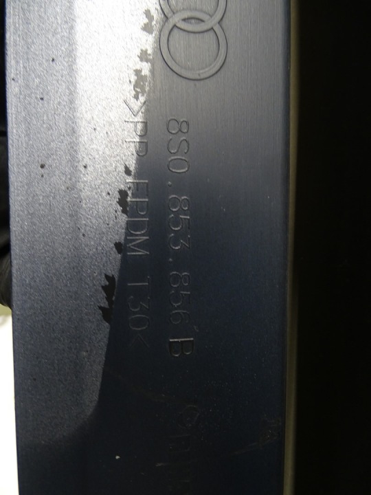 MOULURE REVÊTEMENT SEUIL DROITE AUDI TT 8S 14- 8S0853856B