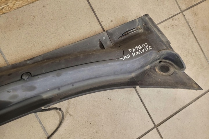 PLASTYK ESSUIE-GLACES AVANT OPEL ZAFIRA A (F75_) 09175093 2.0L DIESEL