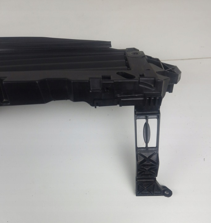 AUDI A4 B9 8W0971277 GUIDE D'AIR JALOUSIE STORE HANDAN0037