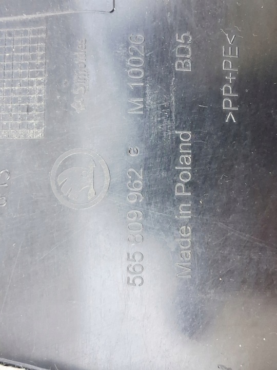 SKODA KODIAQ PASSAGE DE ROUE AVANT DROIT KRYVIY RIG 565809962 OE