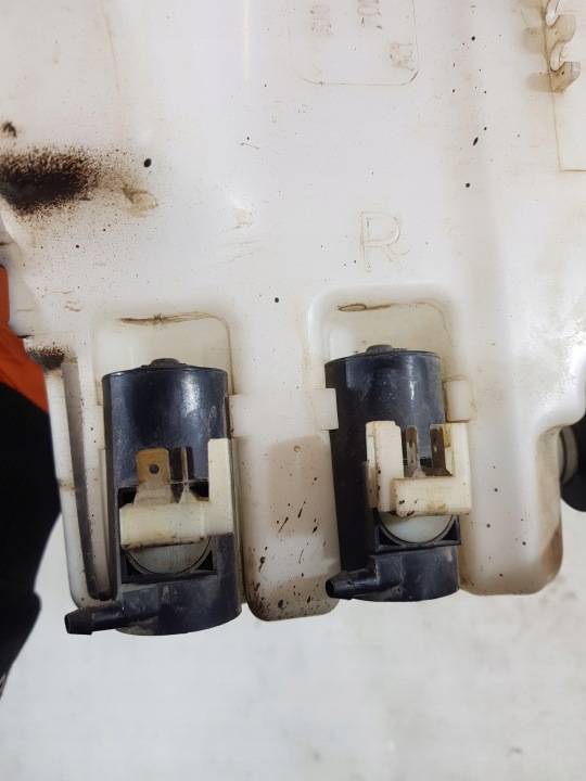 RÉSERVOIR LAVE-GLACES HLC-32004 SUZUKI GRAND VITARA II XÉNON 1.9 DDIS