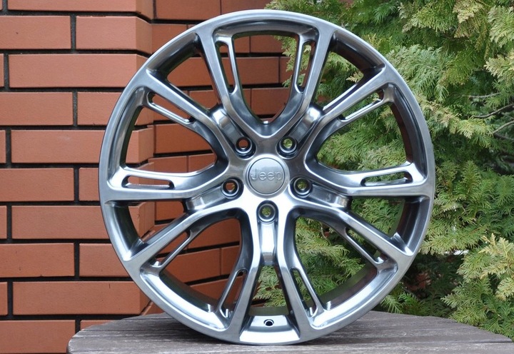 568 HATCHBACK LLANTAS 20 5X127 JEEP GRAND CHEROKEE SRT8 REFORZAMIENTO 