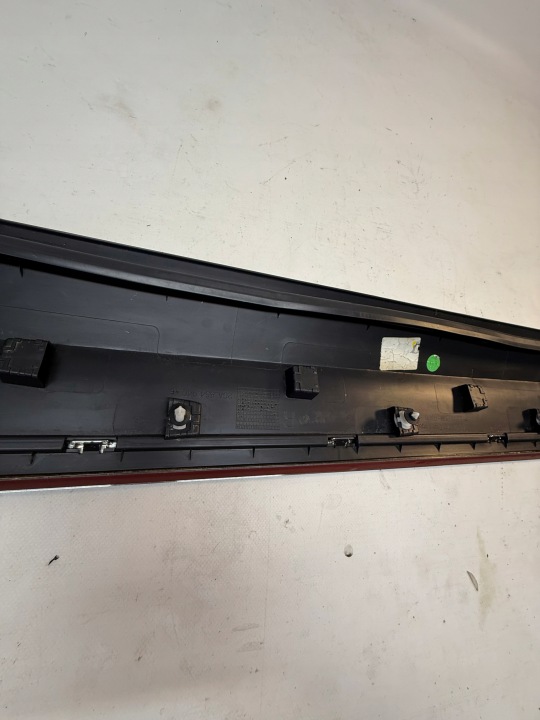 MOULURE PORTES DROIT AVANT VW T-ROC T ROC 2GA854940AF SUPER ÉTAT