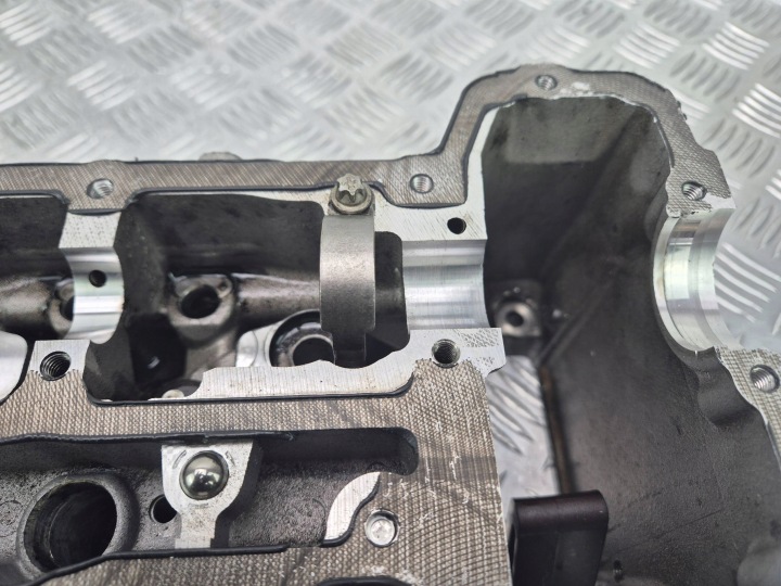 MERCEDES E350 CDI W212 CULASSE MOTEUR A6420104306 642.852