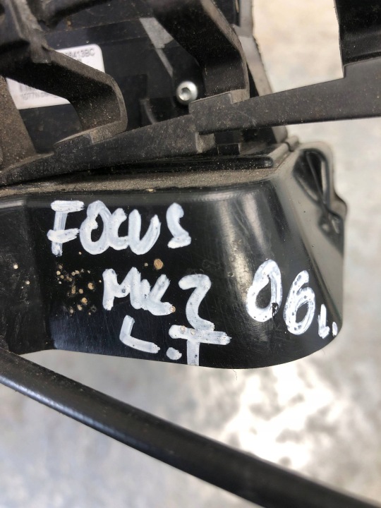 SERRURE DE PORTE GAUCHE ARRIÈRE FORD FOCUS MK2 4M5A-A26413-BC