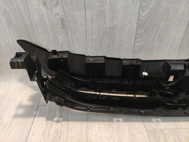 MAZDA 2 DJ 14-19 GRILLE CALANDRE RADIATEUR D09J50712