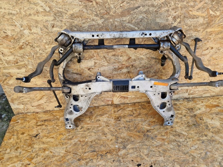 BMW E87 316I CHÂSSIS CHÂSSIS SUSPENSION AVEC WAHACZAMI