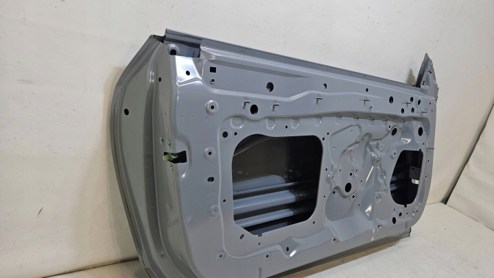 PORTES AVANT GAUCHE MERCEDES CLE 236 C236 A2367222300