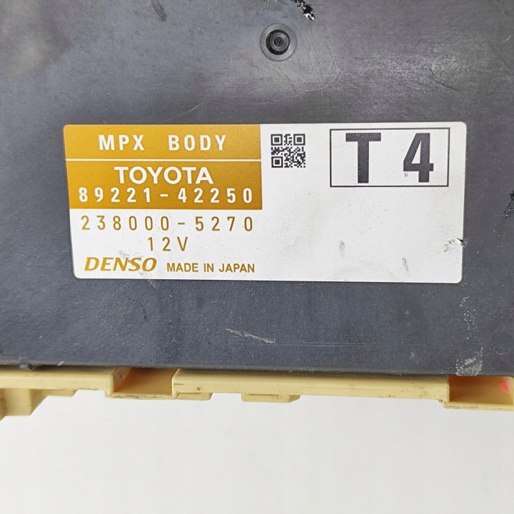 TOYOTA RAV 4 (XA40) 2015 CHÂSSIS MODULE FUSIBLES