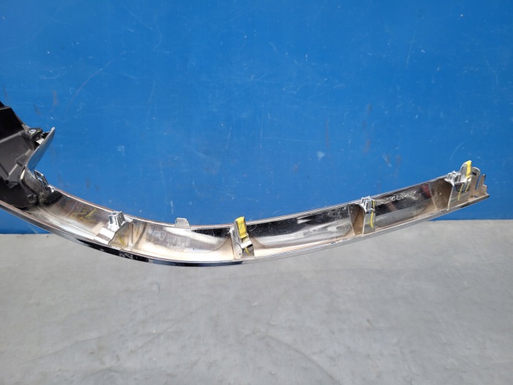 MAZDA 2 MAZDA2 2020-2023 20-23 CALANDRE GRILLE MOULURE GAUCHE RONDELLE NUMÉROS