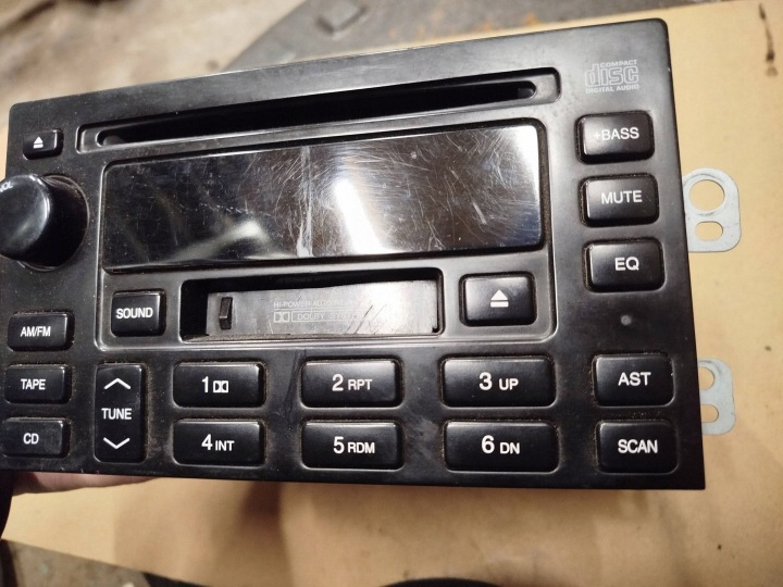 PANNEAU AUTORADIO CD/DVD/GPS SUZUKI FORENZA 2005 R. 9CD9302100 EUROPE