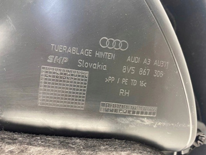 AUDI A3 S3 8V 2016 DROITE CÔTÉ CARDAN BRODERIE PORTES ARRIÈRE