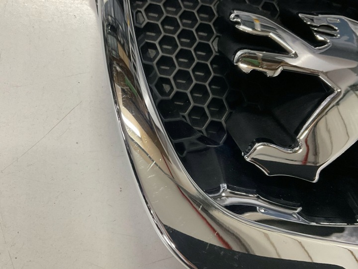 EMBLÈME INSIGNE LOGO PEUGEOT 308 9680503177 550.