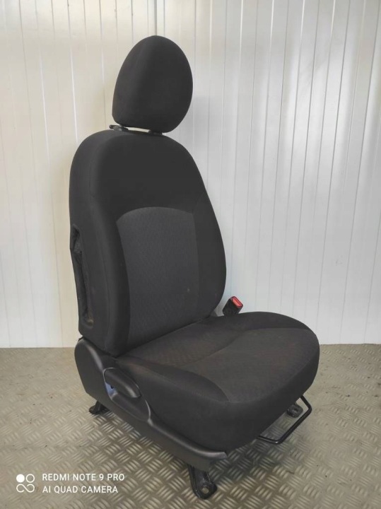 SIÈGE CUIR CUIR DROIT MITSUBISHI ECLIPSE CROSS 21R