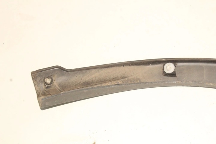 REVÊTEMENT GARDE-BOUE ARRIÈRE DROITE LAND ROVER DISCOVERY SPORT (L550)