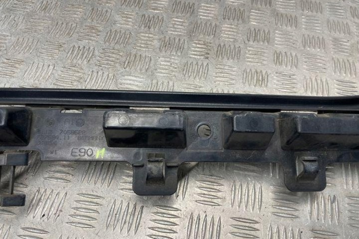 GAUCHE GLISSIÈRE ARRIÈRE PARE-CHOCS BMW 3 TOURING (E91) 7058522 3.0L DIESEL 180KW