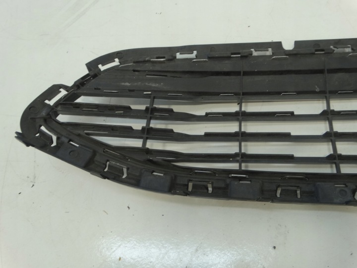 GRILLE CALANDRE RADIATEUR AVANT FORD FIESTA MK8 H1BB-8B271-B1