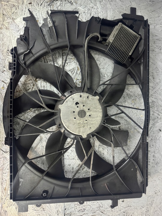 MERCEDES VENTILATEUR A2129067901 A2125000493