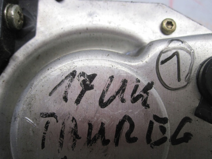 VW TOUAREG I 05R PETIT MOTEUR ESSUIE-GLACES ARRIÈRE 7L0955712B