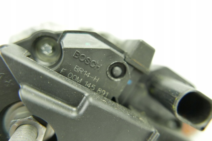 ALTERNATEUR 12V BOSCH 0986045330 06F903023B
