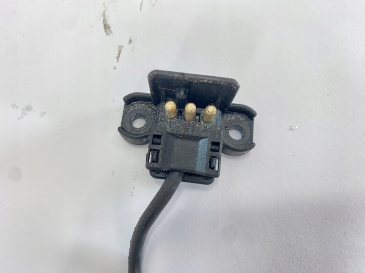 PAPILLON DES GAZ MERCEDES W124 260E 260T 300E 300CE 300TE 0021402653 2015404245
