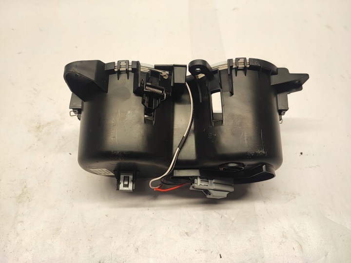 DODGE DURANGO III POIGNÉE SUR GODET DANS DESCE INSTRUMENTATION X90018100BL 2015