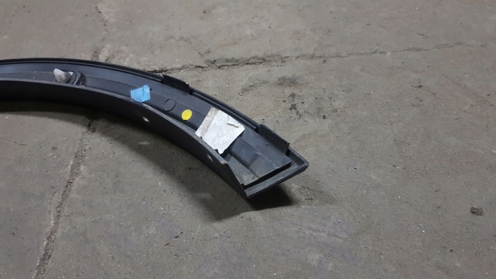 FORD KUGA MK2 MOULURE GARDE-BOUE DROITE ARRIÈRE CV4J-S286D02-ABW ORIGINAL