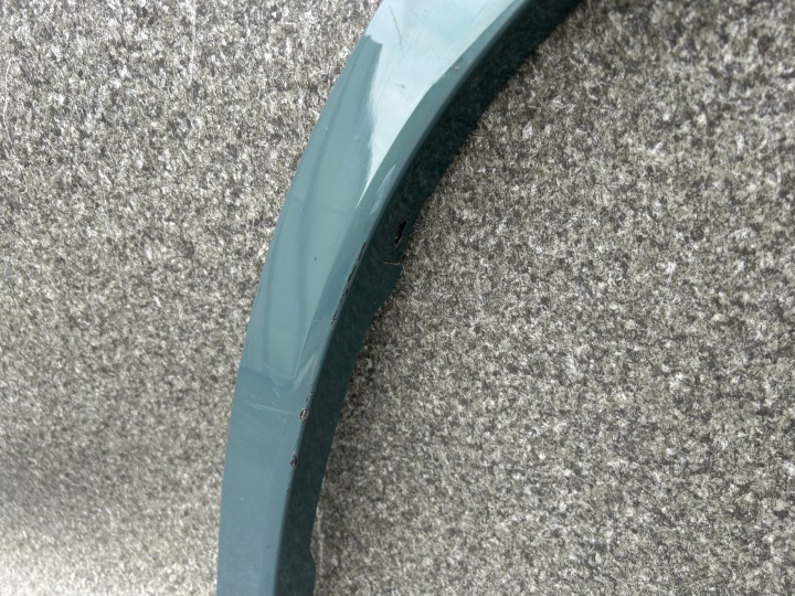 MOULURE AILE DROIT AVANT BMW X1 5A01686