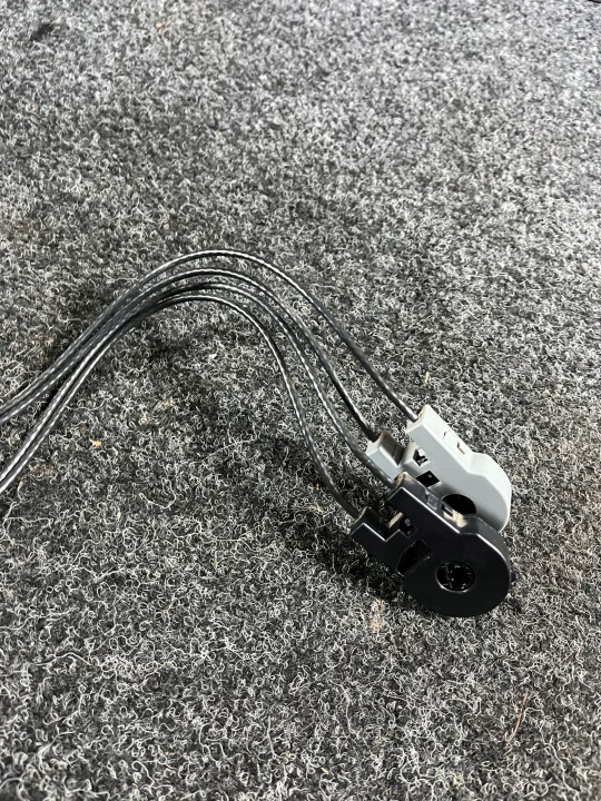 FORD FOCUS MK1 CÂBLES CONDUIT D'AIR ENSEMBLE 98AB-11503-AE 98AB-11504-AE
