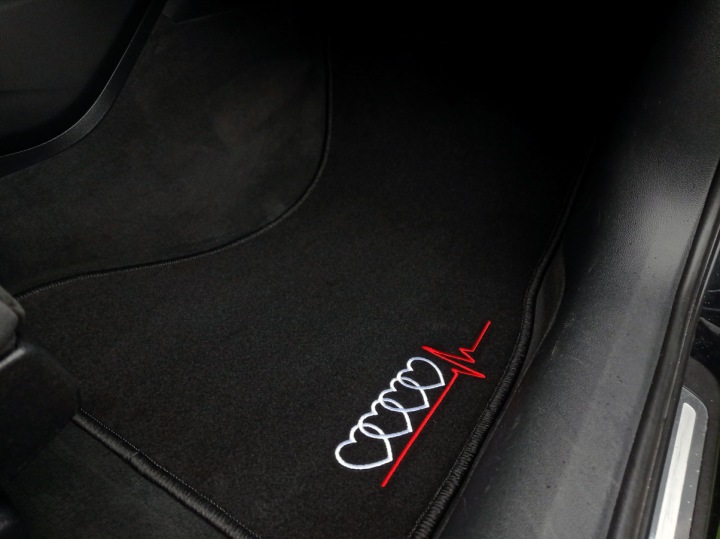TAPIS DE SOL VELOURS AUDI 100 C4 (1990-94) SANS HAFT