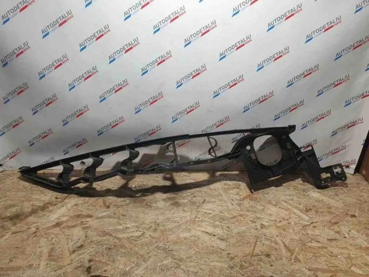 FIXATION AVANT DROIT GARDE-BOUE BMW X5 (E70) 51127157990 3.0L DIESEL