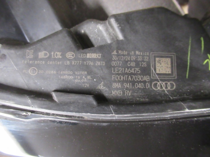 AUDI Q5 SQ5 8MA 24- 25- PHARE COMPLET LED MATRIX DROITE 8MA941040D