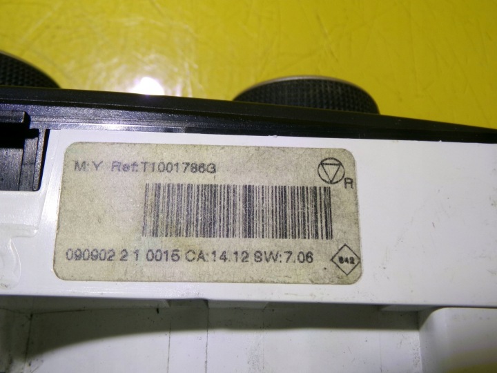 PANNEAU COMMANDE FLUX D'AIR CLIMATISATION RENAULT MEGANE III T1001786B NR203