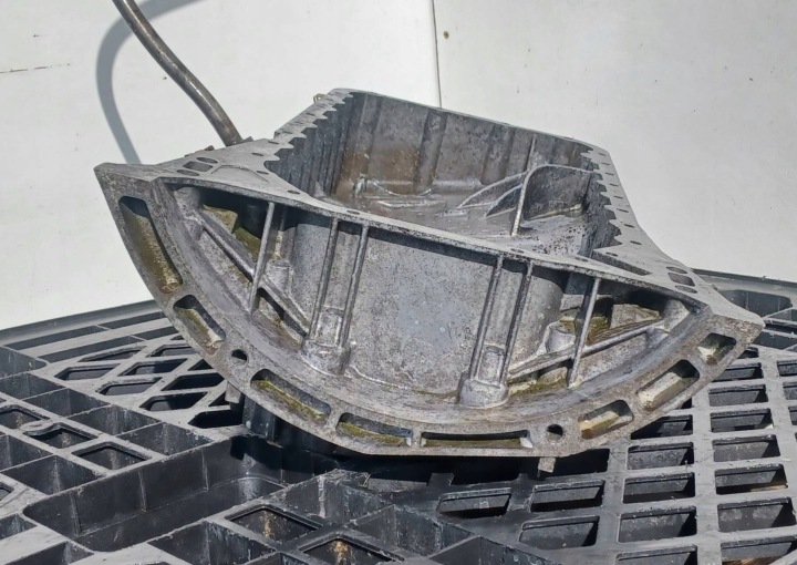 MERCEDES E W211 C W204 2.2 CDI CUVETTE CARTER HUILEUX A6460142102