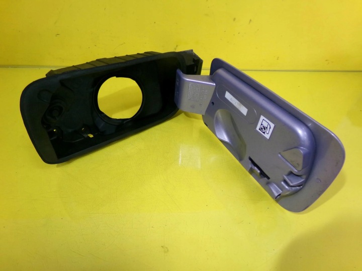 CLAPET GOULOTTE DE REMPLISSAGE CARBURANTS CITROEN C5 CODE LAK: KNAC NR177