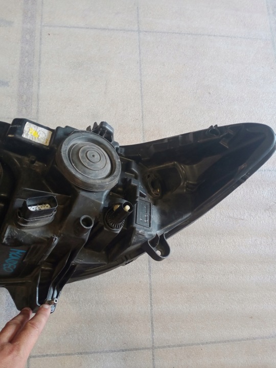 PROJECTEUR DROIT FORD MONDEO MK5 NR DS73-13W029-EA