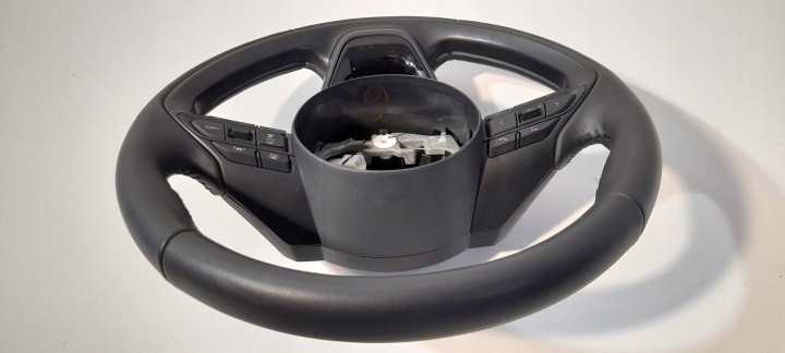 TOYOTA YARIS XP210 CROSS VOLANT CUIR 6436038 (L156)
