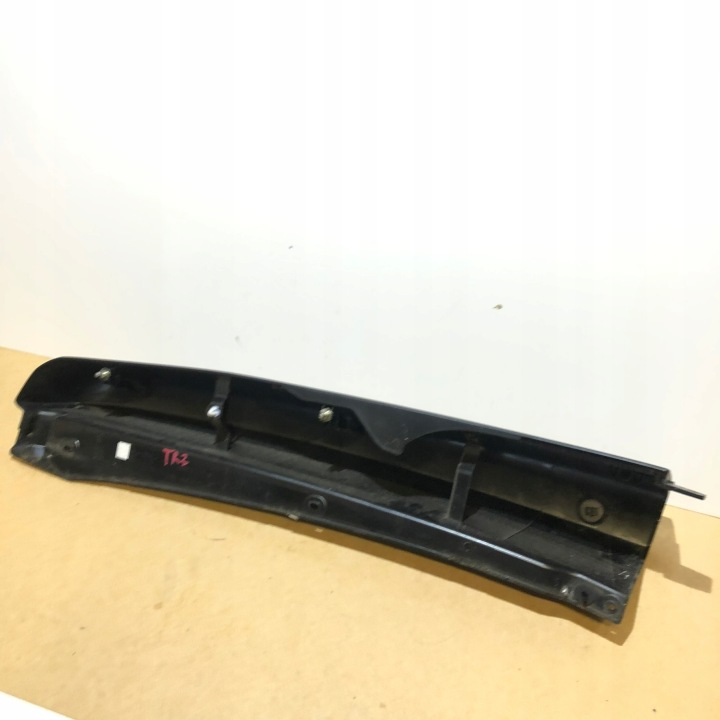 RENAULT TRAFIC III GAUCHE PROTECTION PHARES ARRIÈRE 903903359R ANGLE SUPÉRIEUR