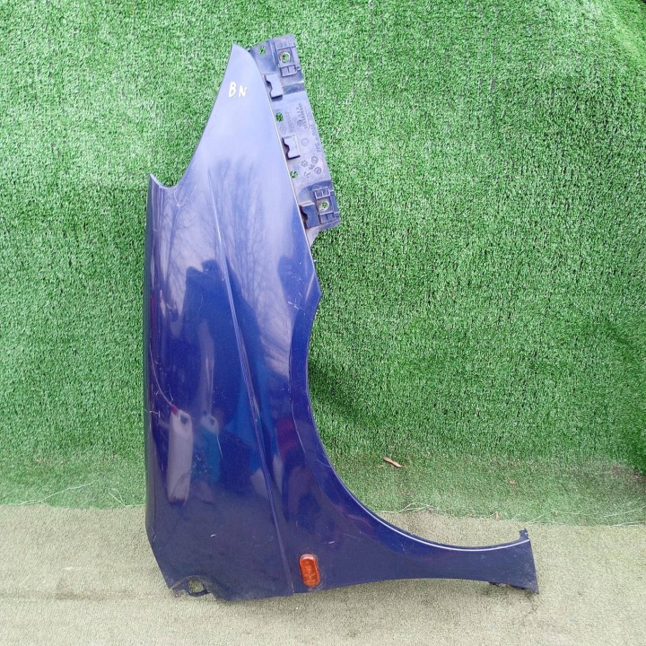 AILE DROIT AVANT RENAULT SCENIC I LIFT 99-03 8200229954