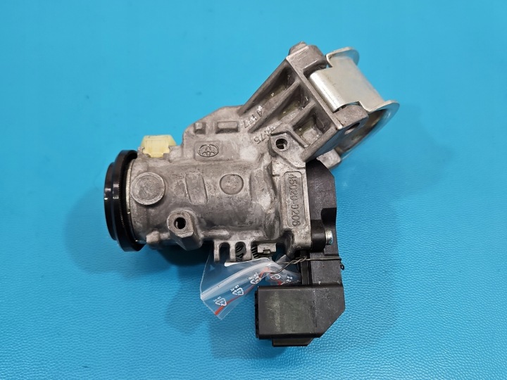 CONTACTEUR D'ALLUMAGE CLÉ SEMELLE TOYOTA AURIS II 45020-0206
