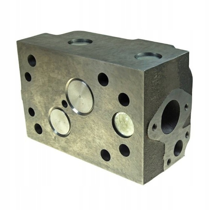 CULASSE MOTEUR AVEC SOUPAPES PRÊTE VERS MONTAGE URSUS C-360 C-4011 46505110