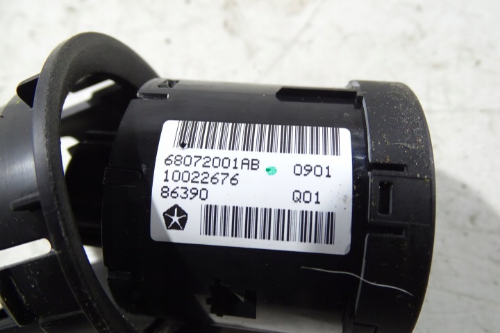 DODGE JOURNEY 11- COMMUTATEUR FEUX 68072001AB