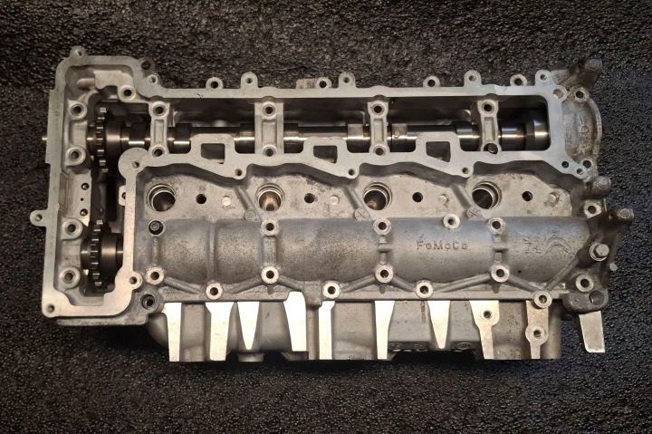 CULASSE RÉGÉNÉRÉE PEUGEOT 2.0 BLUE HDI 9807255910 9806792610F TOYOTA