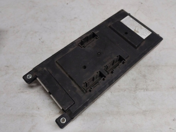 LAND ROVER BOÎTE FUSIBLES DK62-14F041-AD EUROPE