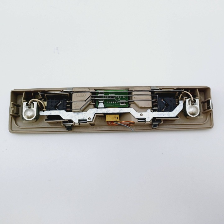 AMPOULE PLAFONNIERS ARRIÈRE AUDI A6 C5 SANS 4B0947111 NR408